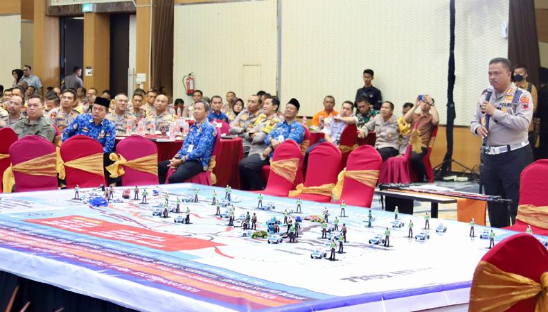  13 Juta Pemudik Masuk Jateng saat Libur Nataru, Polda Terjunkan 15.700 Personel di 279 Titik Pos