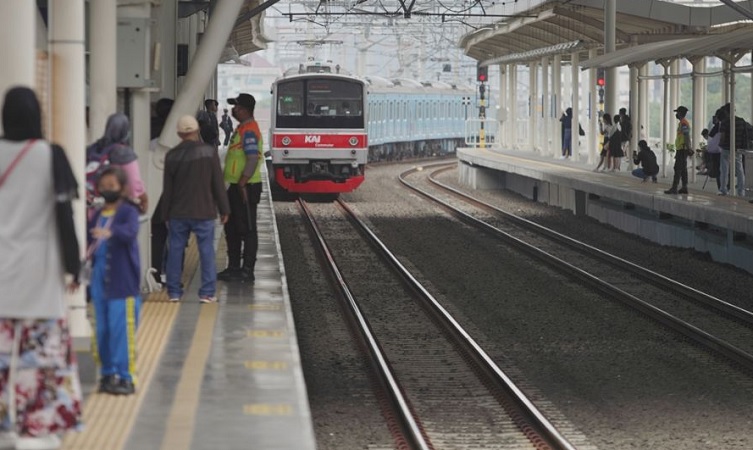 7 KRL Terlambat Imbas Perbaikan Rel di Stasiun Pasar Minggu-Manggarai, Ini Daftarnya
