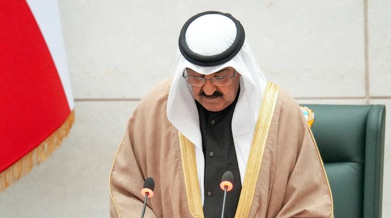 Cekcok, Emir Kuwait Syekh Meshal Bubarkan Parlemen