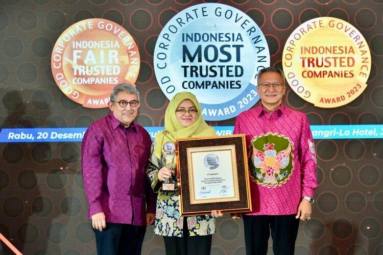 Bangga! PT Pegadaian Raih Penghargaan The Most Trusted Company di Indonesia