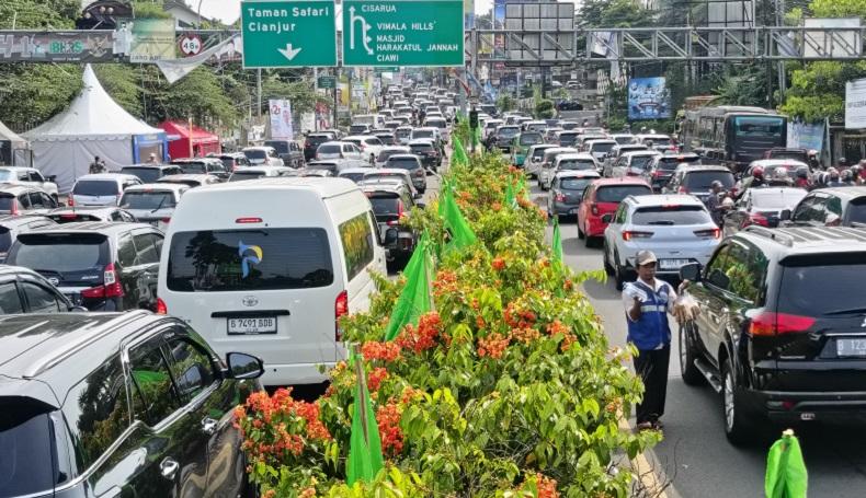 21.751 Kendaraan Tercatat Masuk Puncak Bogor saat Hari Raya Natal