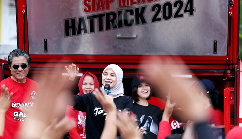 Siti Atikoh ke Ibu-Ibu di Magelang: Perempuan Harus Kuat dan Sat-Set Kayak Ganjar-Mahfud