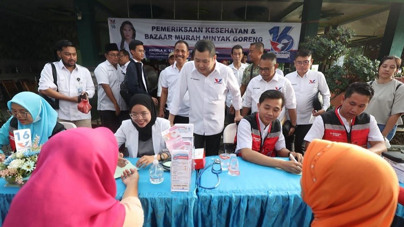 Peduli Rakyat Kecil, Partai Perindo Gelar Bakti Sosial Cek Kesehatan Gratis di Sidoarjo