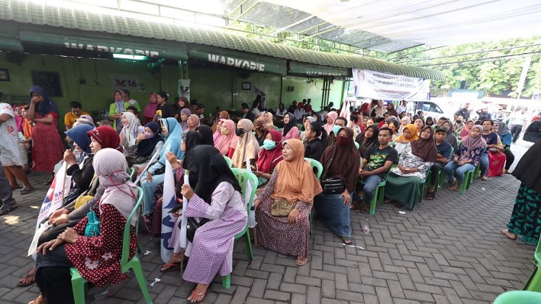 Warga Sidoarjo Antusias Ikut Bazar Murah dan Cek Kesehatan Gratis Partai Perindo