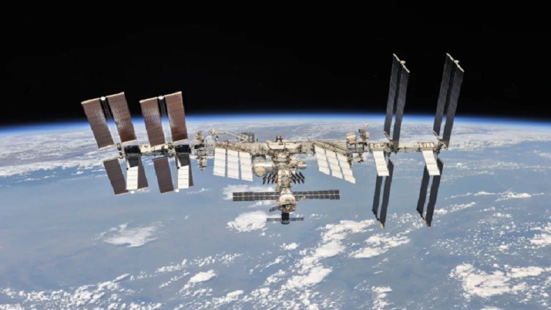 Rusia Bantu Penerbangan Luar Angkasa ISS hingga 2025