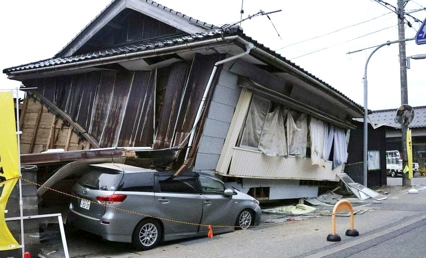 Gempa Bumi Terjadi saat Berkendara, Ini 4 Hal Penting Harus Dilakukan