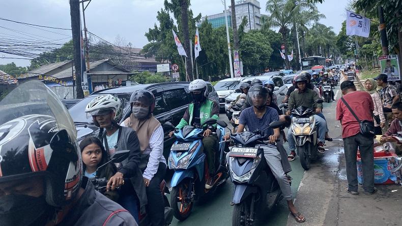 Jalan ke Kebun Binatang Ragunan Sempat Ditutup karena Padat, Kini Dibuka Lagi