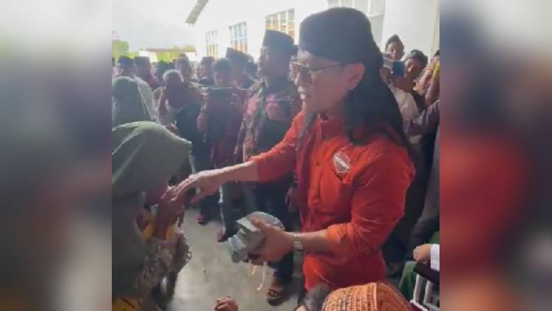 Kasus Gus Miftah Bagi-Bagi Uang Dihentikan Bawaslu Pamekasan, Ini Alasannya