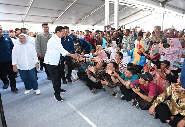 Presiden Jokowi Apresiasi Peran Petani Tingkatkan Produksi Jagung: Saya Harus Acungkan Jempol