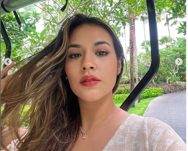 Raisa Unggah Foto Liburan Bareng Anak di Bali, Netizen: Hamish Mana Kak? 