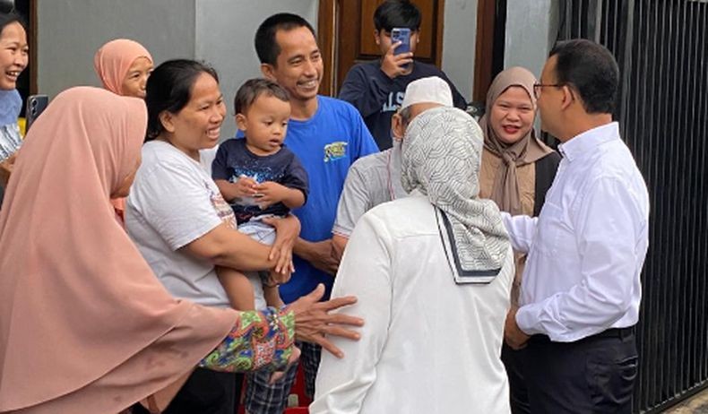 Pamit ke Warga dan Minta Doa, Anies Baswedan Berangkat ke Lokasi Debat Capres