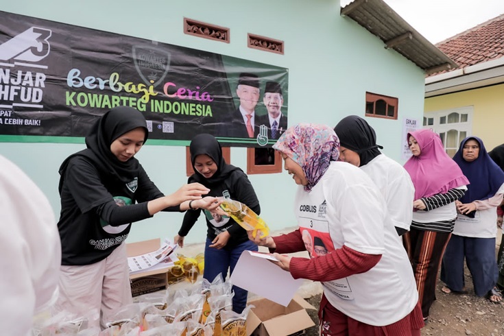Kowarteg Ganjar Gelar Tebus Murah Sembako di Cianjur, Wujudkan Pangan Terjangkau