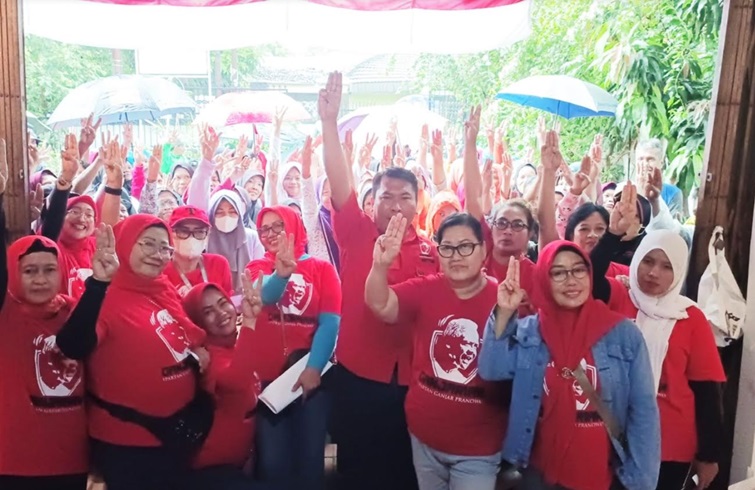 Peduli Masyarakat Miskin, Krapu dan Ganjarian Spartan Sebar 50.000 Paket Sembako Murah