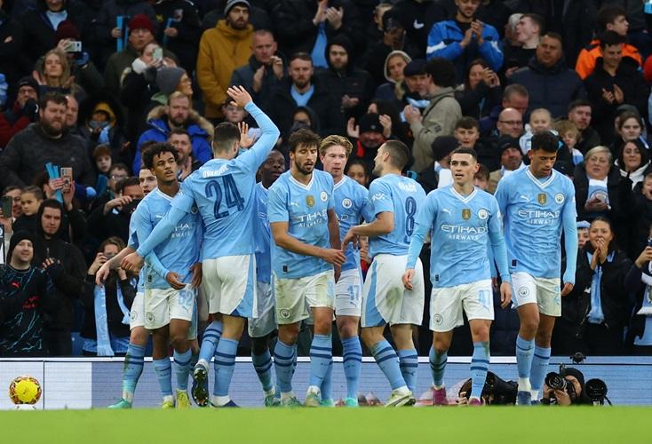 Hasil Piala FA: Man City Bantai Klub Kasta Kedua Liga Inggris