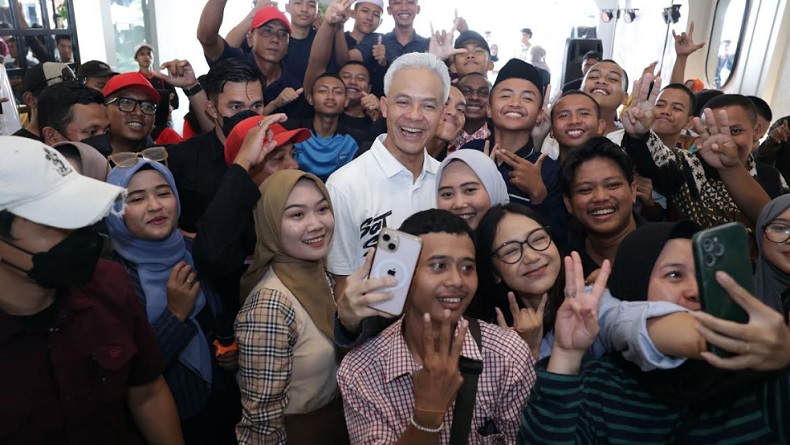 Bertemu Milenial dan Gen Z di Cilacap, Ganjar: Kembangkan Bakatmu