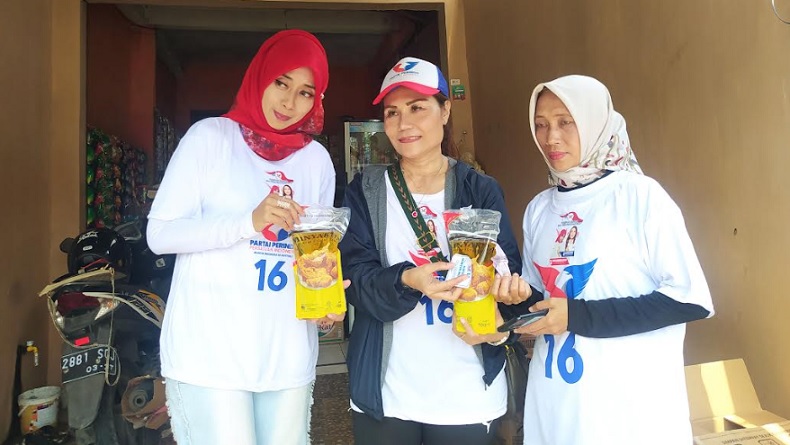 Bazar Murah Perindo Diserbu Warga Cimahi, Minyak Goreng Per Liter Hanya Rp10.000