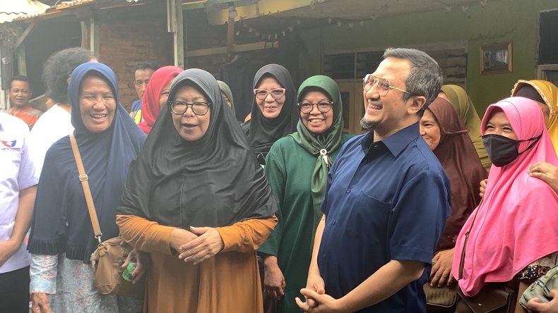 Caleg Perindo Ustaz Yusuf Mansur Didoakan Warga Pasar Rebo Lolos ke Senayan
