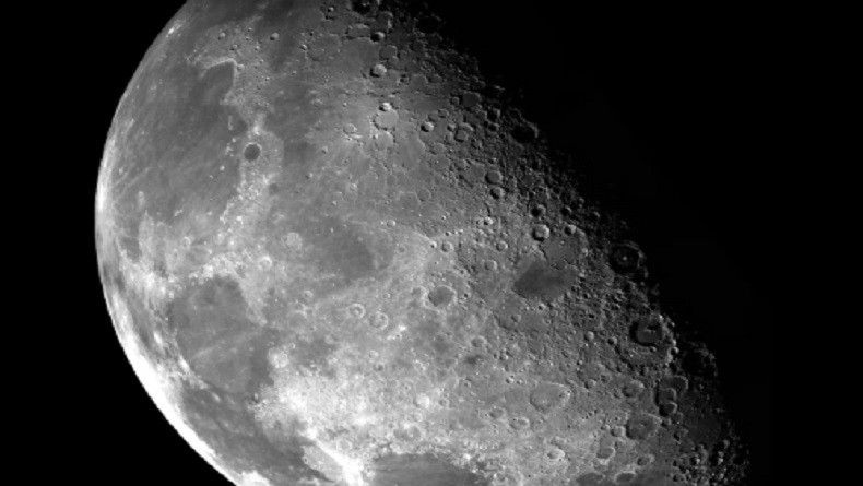 Bos NASA Pede China Tak Bakal Kalahkan AS Kembalikan Manusia ke Bulan