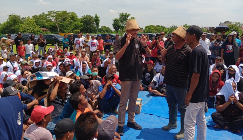 Ganjar Bertemu Petani Tebu di Nganjuk, Janji Utamakan Produk Dalam Negeri Ketimbang Impor