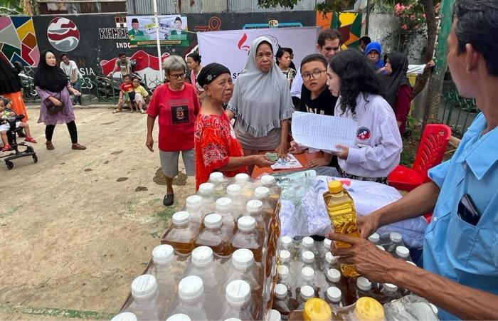 Caleg Perindo Thiurma Asenat Gelar Bazar Minyak Goreng Murah, Cukup Bayar Rp5.000!