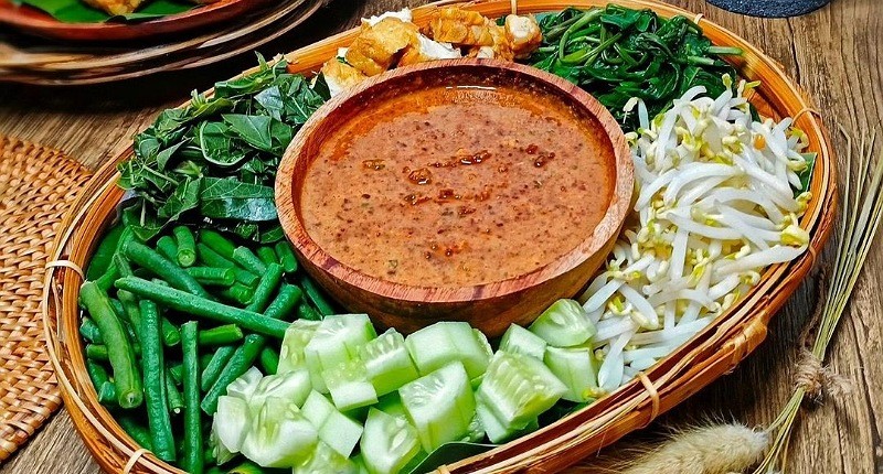 Bumbu Pecel Sayur yang Enak, Begini Cara Buat dan Rasanya Sedap