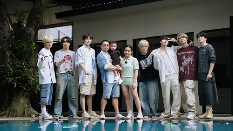Raffi Ahmad Ajak Personel NCT 127 Main ke Rumah Usai Konser, Warganet Heboh: Aduh Gemas Banget!