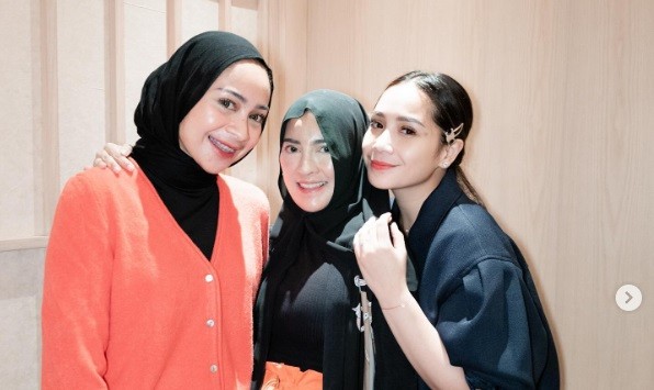 Selebgram Ira Nandha Masuk Circle Nagita Slavina, Netizen: Rezeki Istri yang Dizalimi