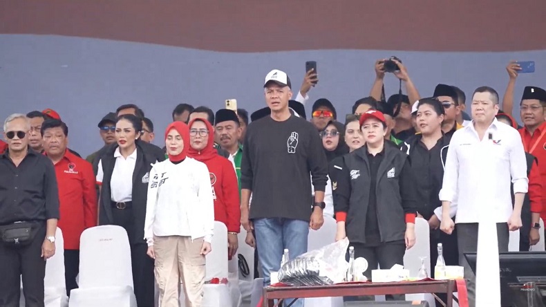 HT Turut Hadir di Hajatan Rakyat Sidoarjo, Didampingi Angela Tanoesoedibjo