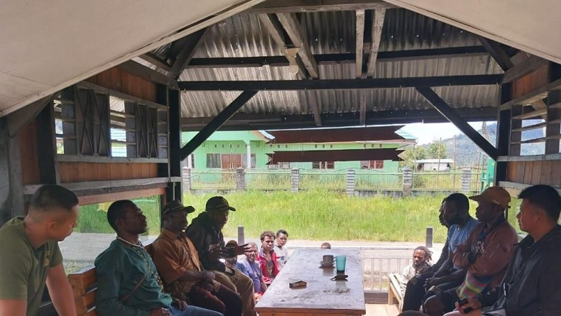 KKB Kembali Tebar Teror, Warga Sugapa Minta Perlindungan ke Pos TNI