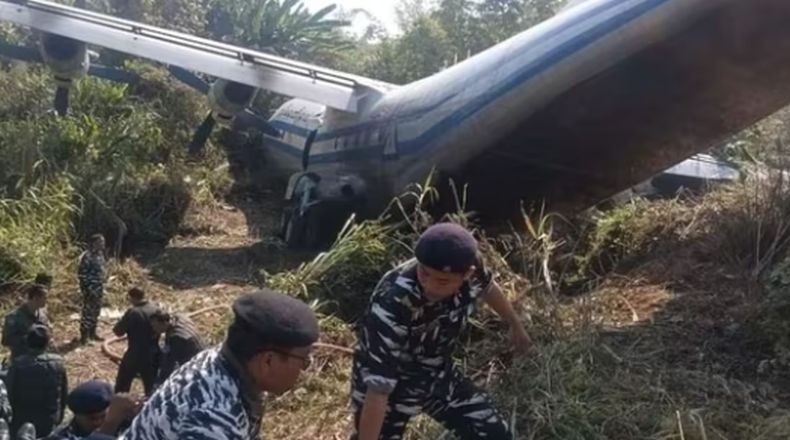 Pesawat Militer Myanmar Bawa Tentara Kecelakaan di India, Tergelincir ke Semak-Semak