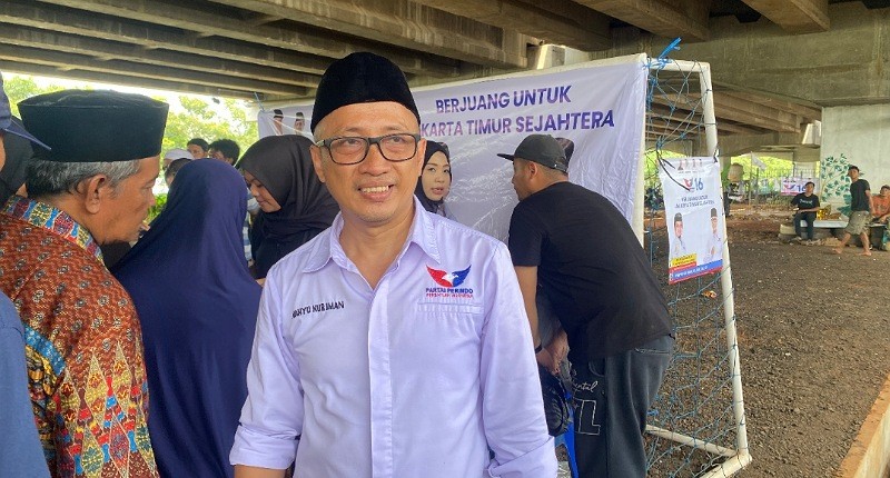 Caleg Perindo Wahyu Nur Iman Gelar Bazar Minyak Murah di Cipinang Melayu, Warga: Semoga Ada Lagi