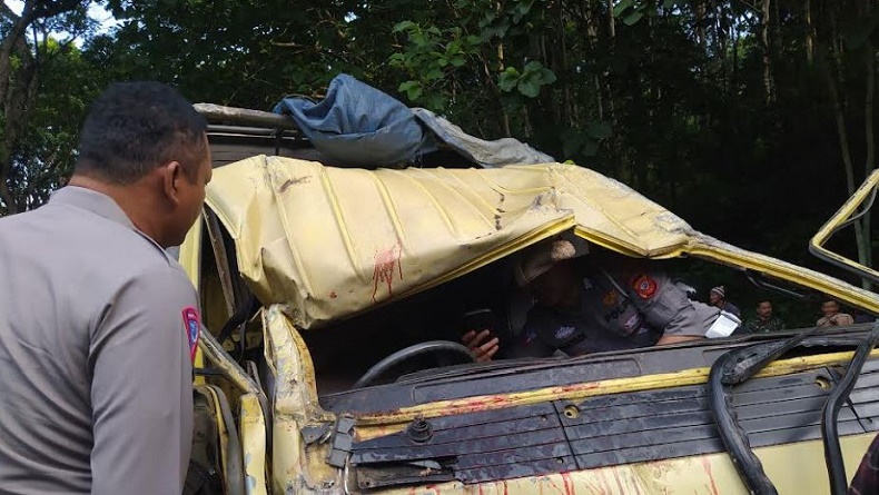 Kecelakaan Hari Ini di Saguling KBB, Truk Rombongan Peziarah Terguling 5 Orang Tewas