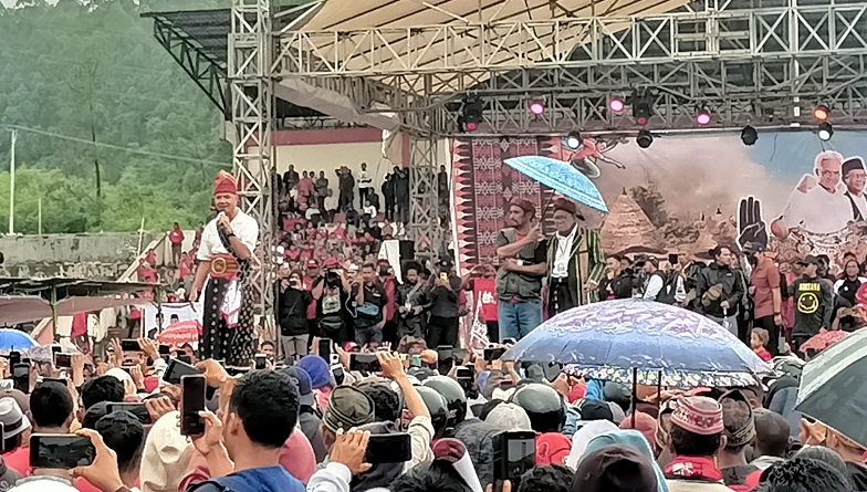 Teriakan Ganjar Presiden Menggema dalam Kampanye Akbar di Manggarai NTT