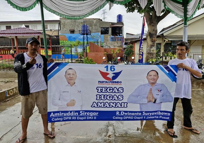 Caleg Partai Perindo Gelar Bazar Murah di Cempaka Putih, Ratusan Warga Antusias