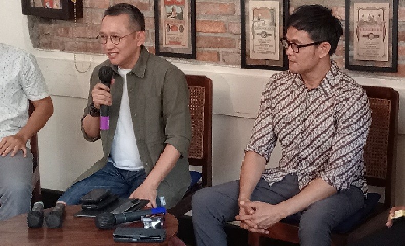 Eep Saefulloh Singgung Dana Bansos Membengkak: Modus Penguasa Menangkan Calon