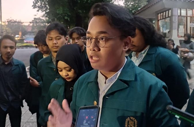 Keluarga Mahasiswa ITB Tolak Student Loan yang Dicetuskan Menkeu Sri Mulyani