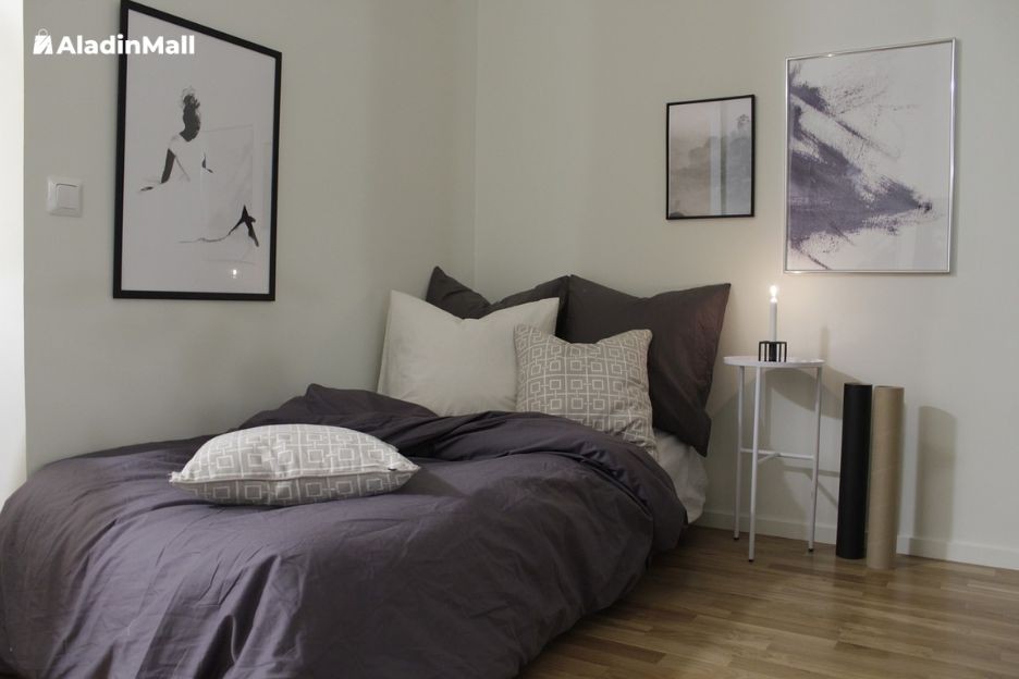Biar Nggak Bau Apek! Ini Tips Menyimpan Sprei yang Benar