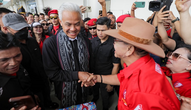 Ganjar Tiba di Manado, Disambut Tari Kabasaran dan Harapan Pemuda soal Pendidikan