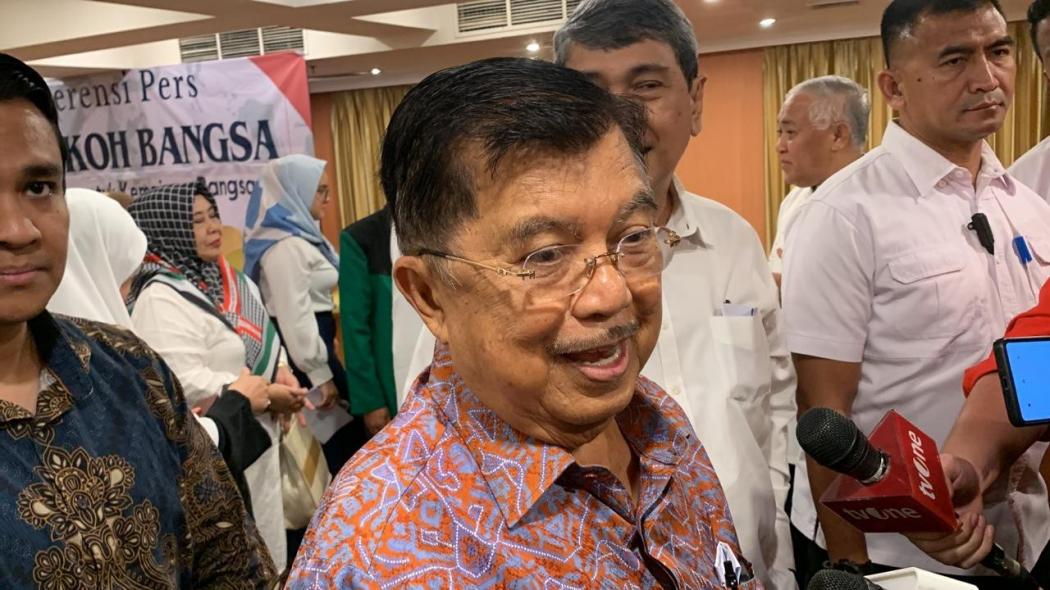 Presiden Jokowi Bagi-bagi Bansos, JK: Itu Tugas Mensos