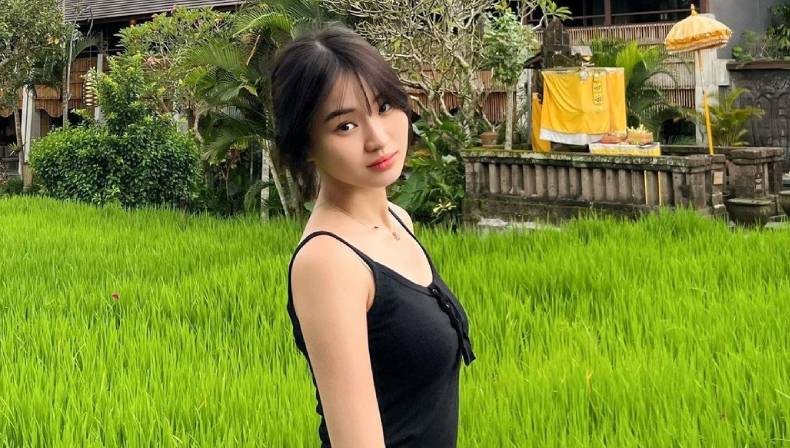 Profil dan Biodata Catheez, Kreator Cantik yang Dijuluki Bocah Kosong oleh Netizen