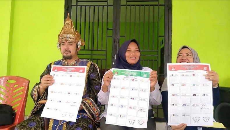 Caleg Partai Perindo Ananda George Blusukan Sosialisasi Pemilu di Cirebon