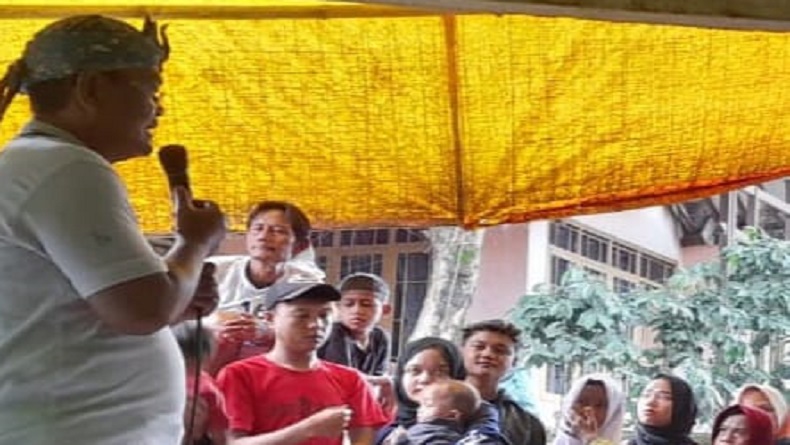 Caleg Perindo Abdul Khaliq Kembali Gelar Bazar Murah Minyak Goreng di Kampung Salakaso
