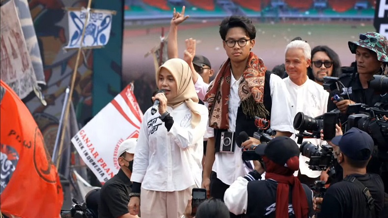 Pesan Siti Atikoh ke Ganjar di Hajatan Rakyat Cibinong: Jangan Khianati Amanah