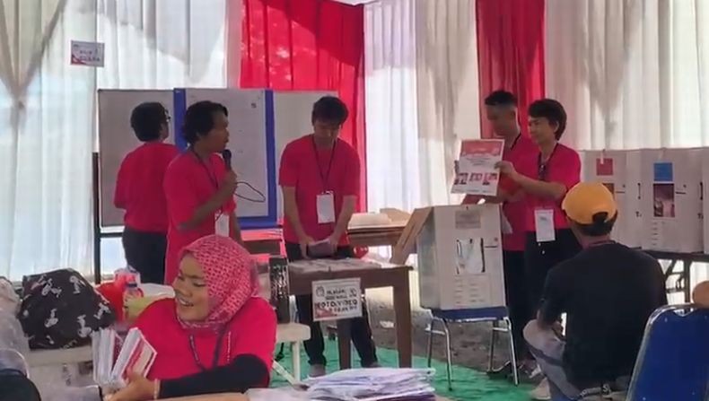 Penghitungan Suara di TPS Wapres Ma’ruf Amin, Anies-Muhaimin Menang Telak