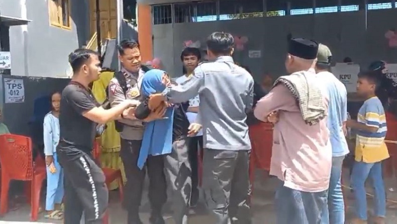 IRT di Palopo Ngamuk di TPS Tak Boleh Mencoblos, Dijawab Panwas dengan UU Pemilu