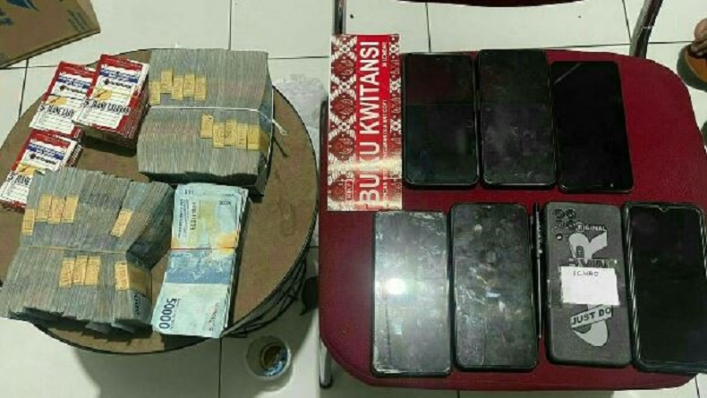 2 Orang Timses Pelaku Politik Uang di Manado Ditangkap, Uang Rp100 Juta Lebih Disita