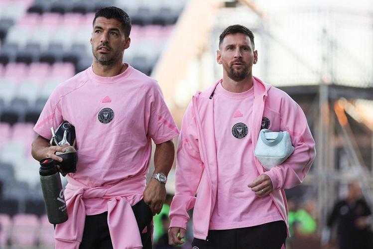 Luis Suarez Bocorkan Tabiat Jelek Lionel Messi di Lapangan