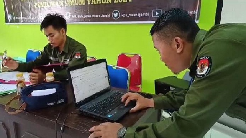 Aplikasi Sirekap Error Bikin Gaduh, Rekapitulasi Suara di Muarojambi Dihentikan