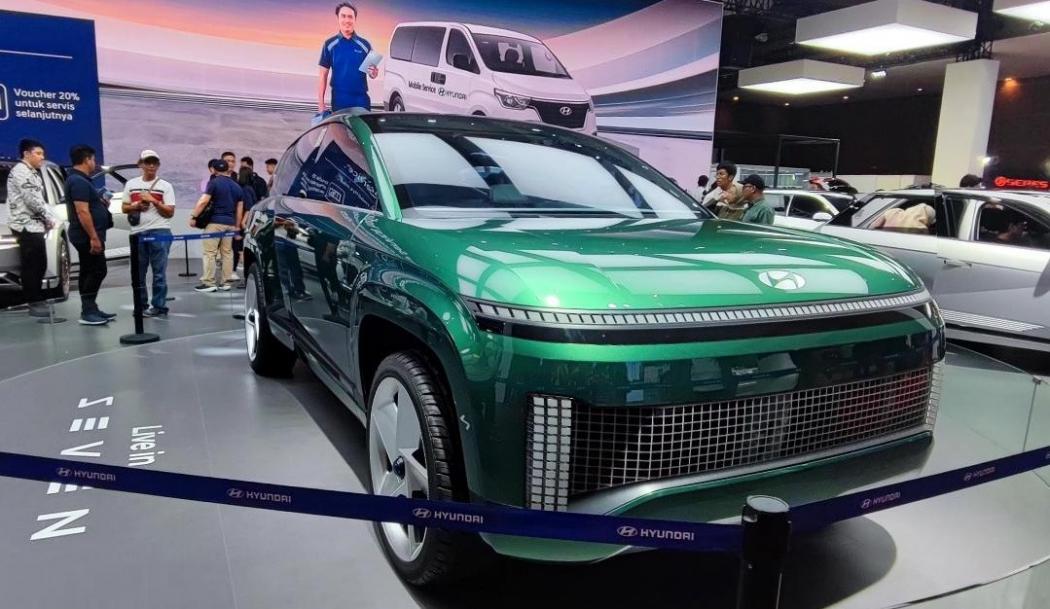 Hyundai Pamer Mobil Listrik Berbadan Bongsor Seven Concept di IIMS 2024, Bisa Jadi Ruang Kerja dan Bisokop Mini