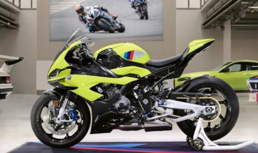 Intip Motor Termahal di IIMS 2024, BMW M 1000 RR Dibanderol Rp1,8 Miliar